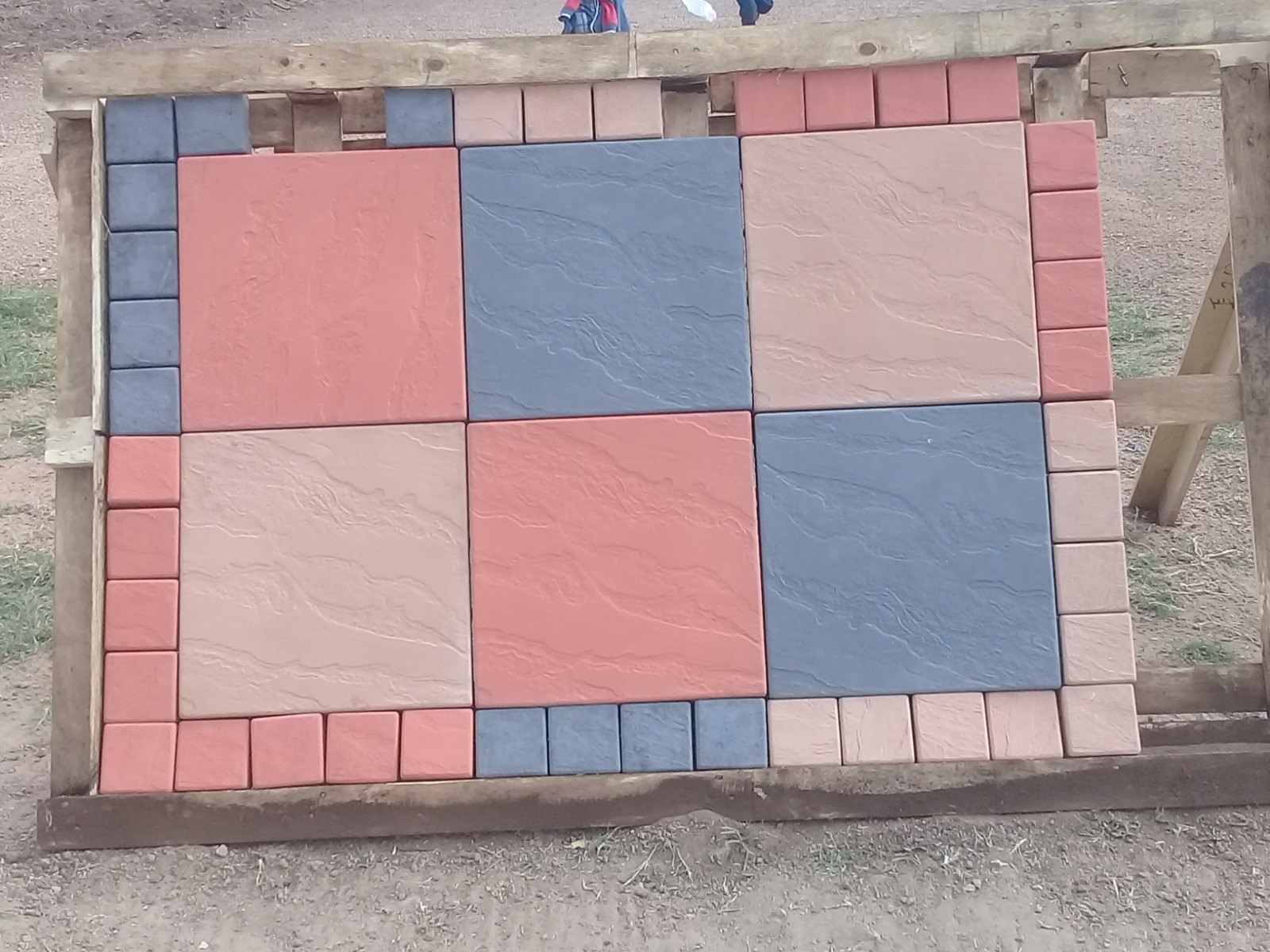 SQUARE  ( 6 ) per square meter